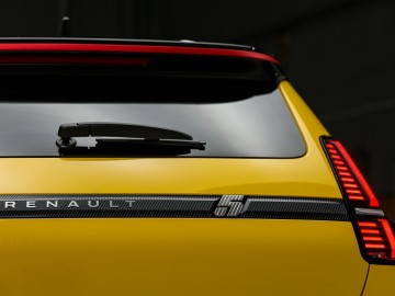Renault 5 E-Tech w Warszawie